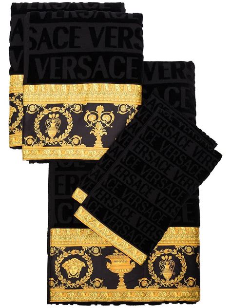 badehandtuch versace|Versace bath.